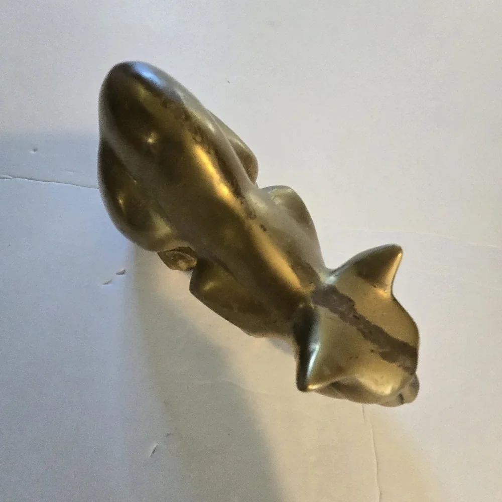 Vintage 1984 Enesco Brass Crouching Cat Figurine 6.75